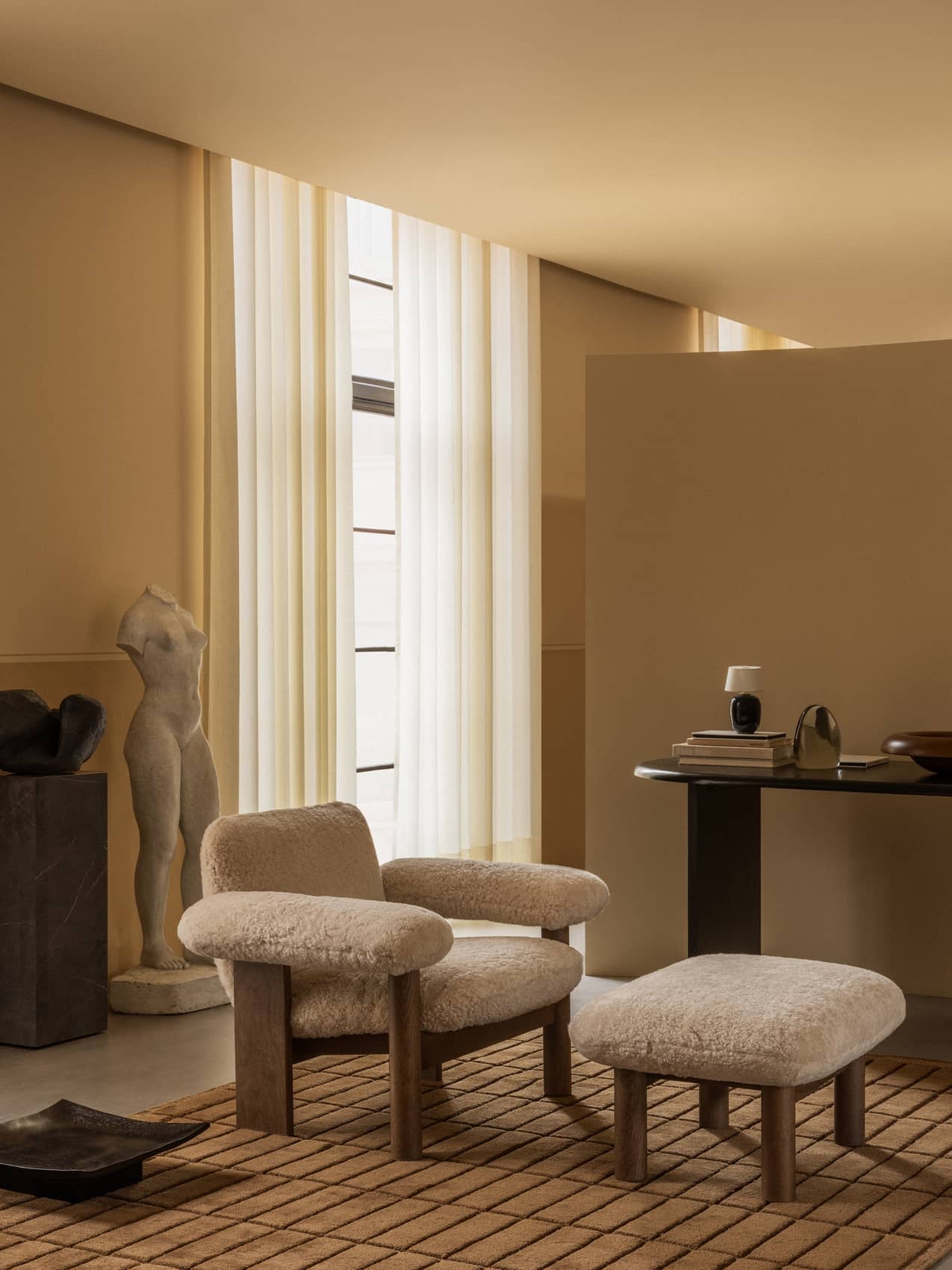 NO.1 ヘッドバンド アイボリー UNDO Brasilia Lounge Chair, Low Back| Audo Copenhagen
