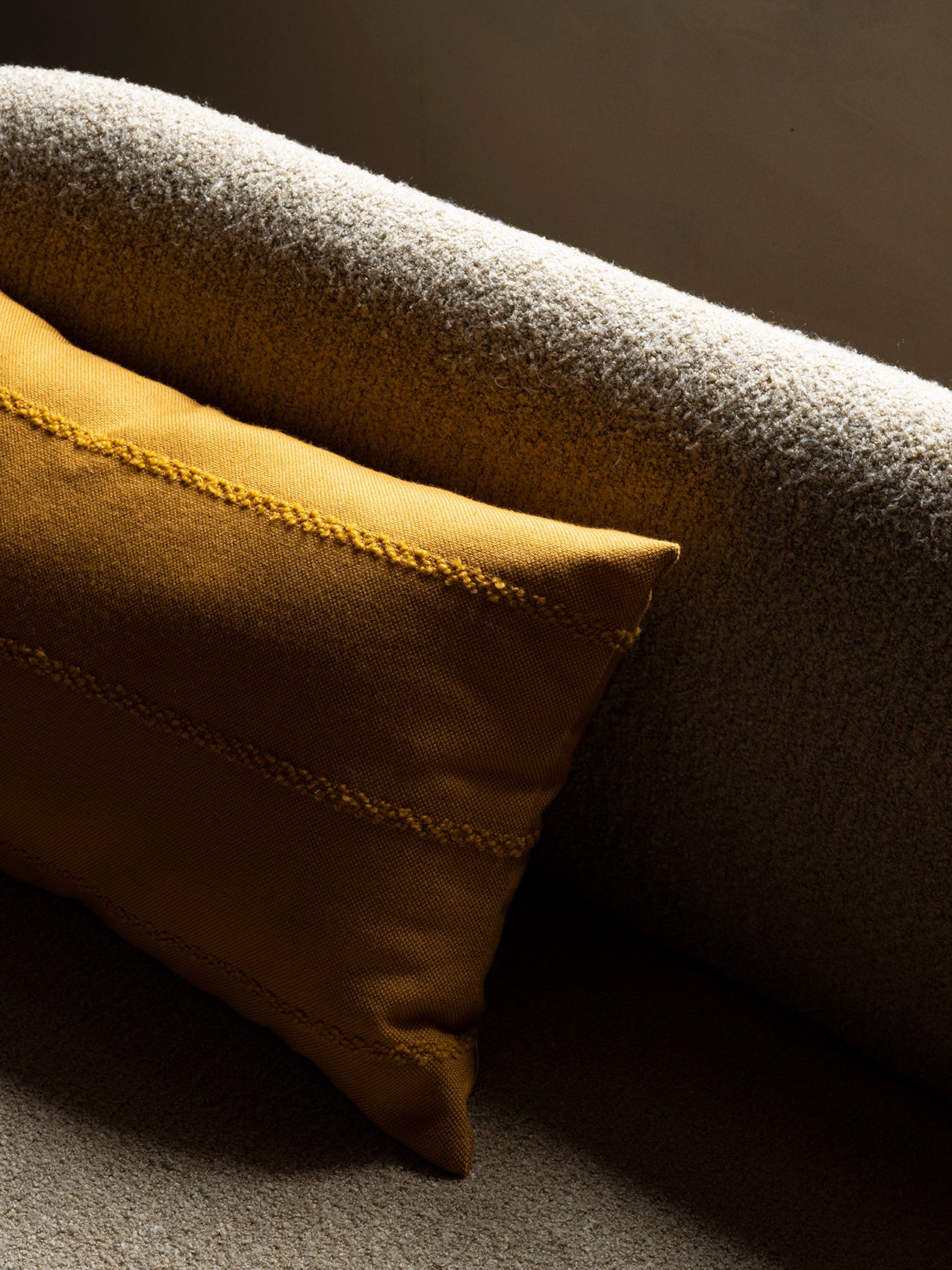 Losaria Pillow