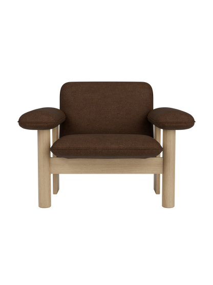 Brasilia Lounge Chair in brown Audo Bouclé 07 fabric with a solid natural oak frame and low back profile.