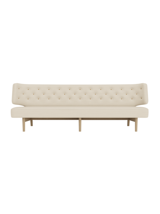 Radiohus Sofa P3 in light beige Hallingdal upholstery featuring a quilted button-tufted back and natural oak frame.