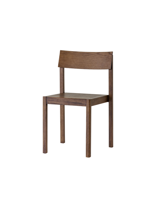 Dark-stained oak Mauro Dining Chair with a matching veneer seat and curved backrest, viewed from a slight angle.