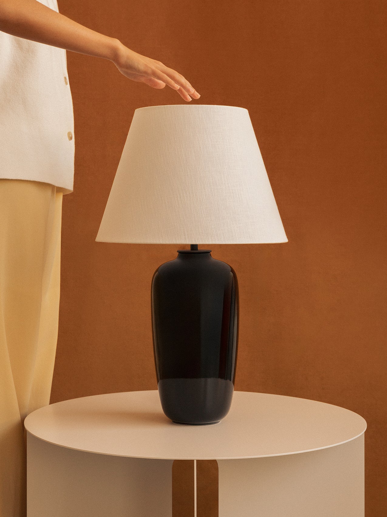 7.yokopi様 Reverse Table Lamp | Lighting Solutions by Audo Copenhagen – TRNK