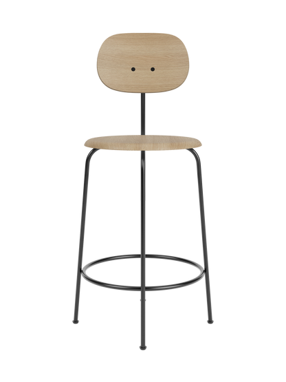 Afteroom Counter Chair Plus with a natural oak seat and backrest, set on a slender black powder-coated frame.