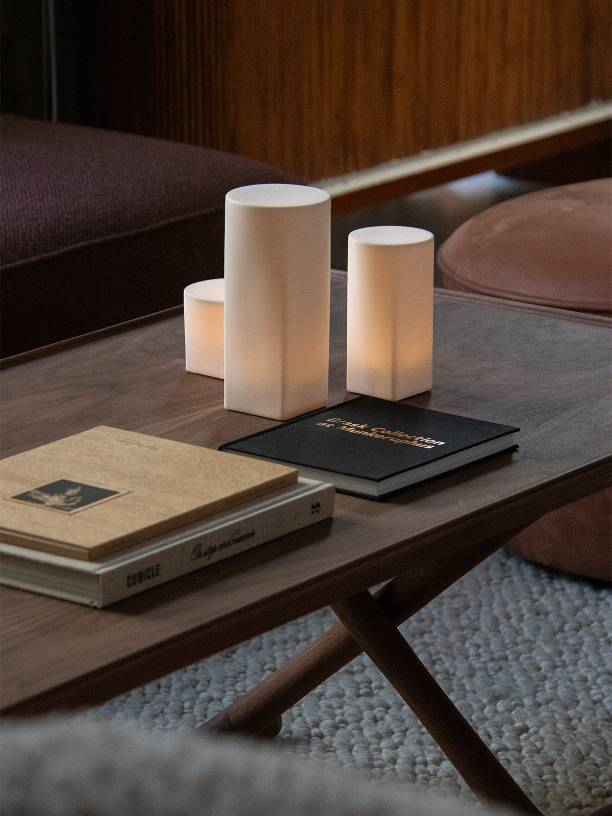 Table Jaeger Jäger Lounge Table | Designed by Mogens Lassen | Danish Design